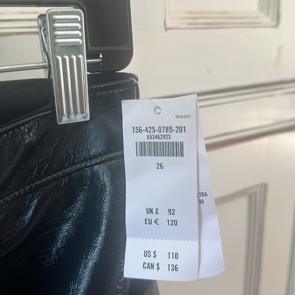 Abercrombie 90's straight vegan leather pants - Picture 5 of 7